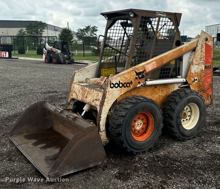 image for item EH4342 1987 Bobcat  843 skid steer loader