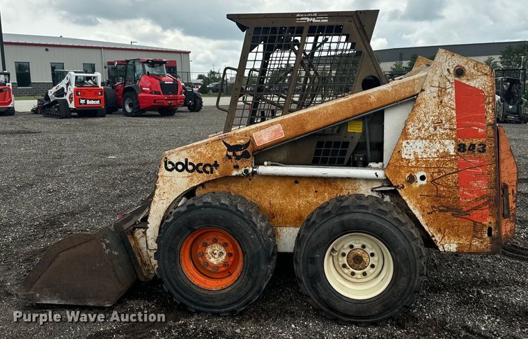 image for item EH4342 1987 Bobcat  843 skid steer loader