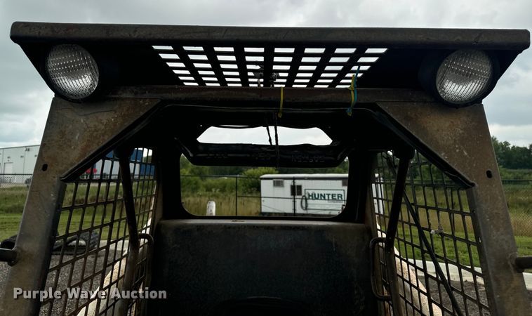 image for item EH4342 1987 Bobcat  843 skid steer loader