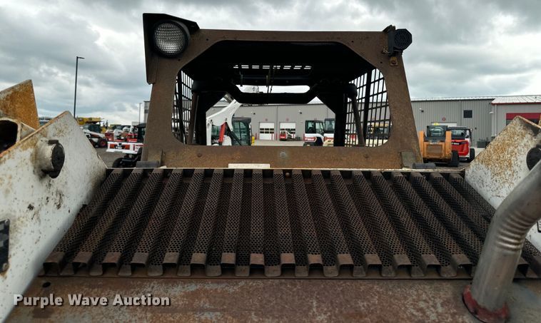 image for item EH4342 1987 Bobcat  843 skid steer loader