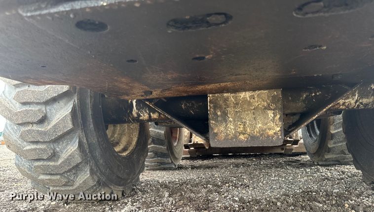 image for item EH4342 1987 Bobcat  843 skid steer loader