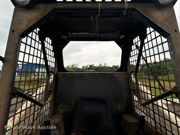 image for item EH4342 1987 Bobcat  843 skid steer loader