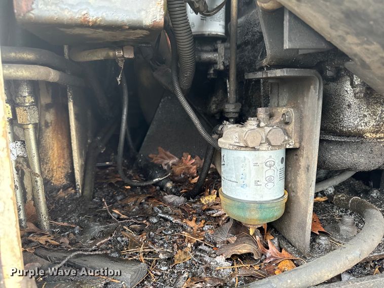 image for item EH4342 1987 Bobcat  843 skid steer loader