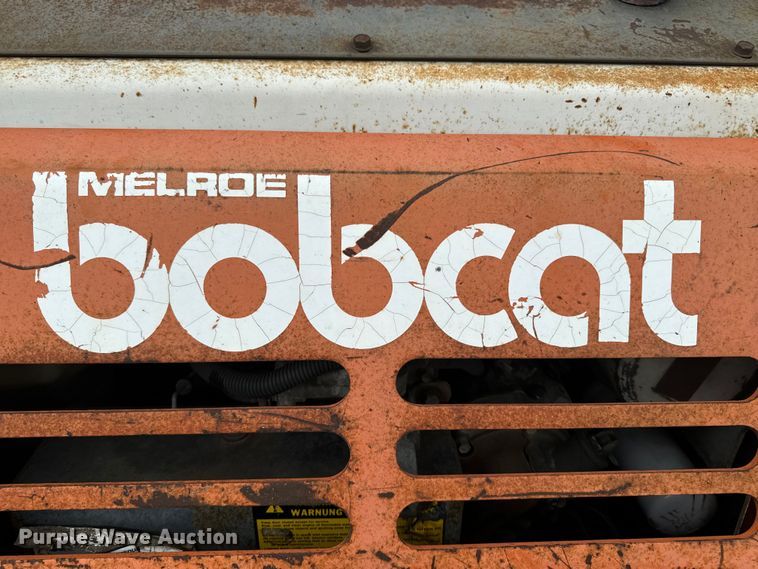 image for item EH4342 1987 Bobcat  843 skid steer loader