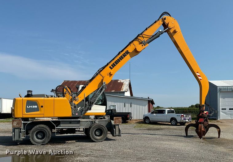 image for item EH4348 2014 Liebherr LH35M Litronic material handler