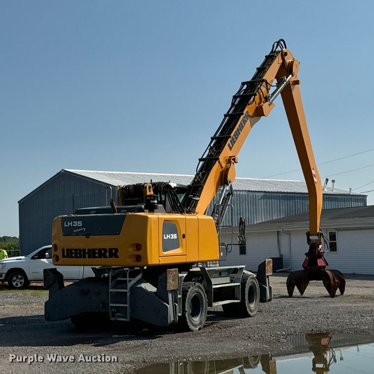 image for item EH4348 2014 Liebherr LH35M Litronic material handler