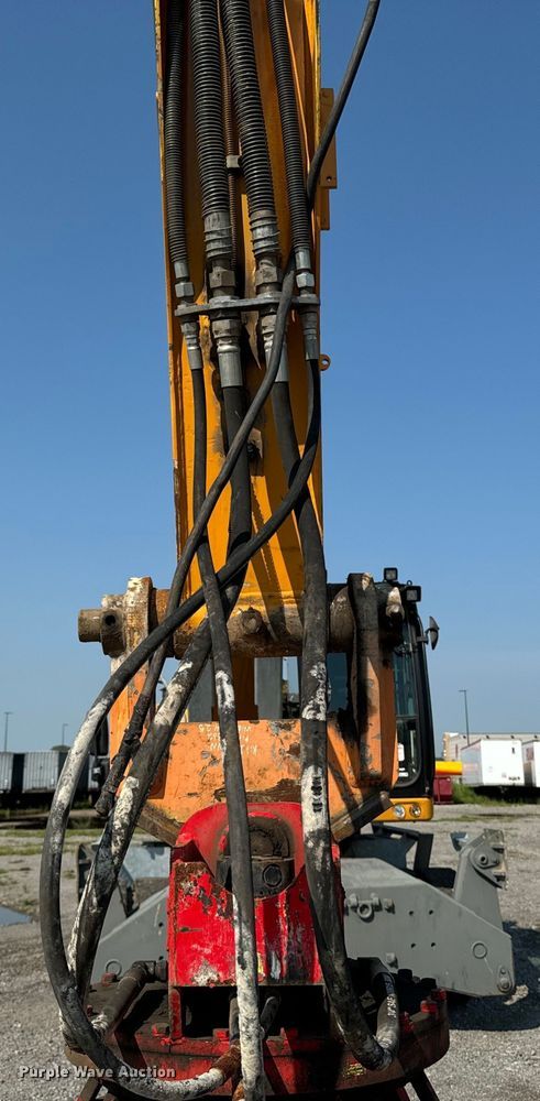 image for item EH4348 2014 Liebherr LH35M Litronic material handler