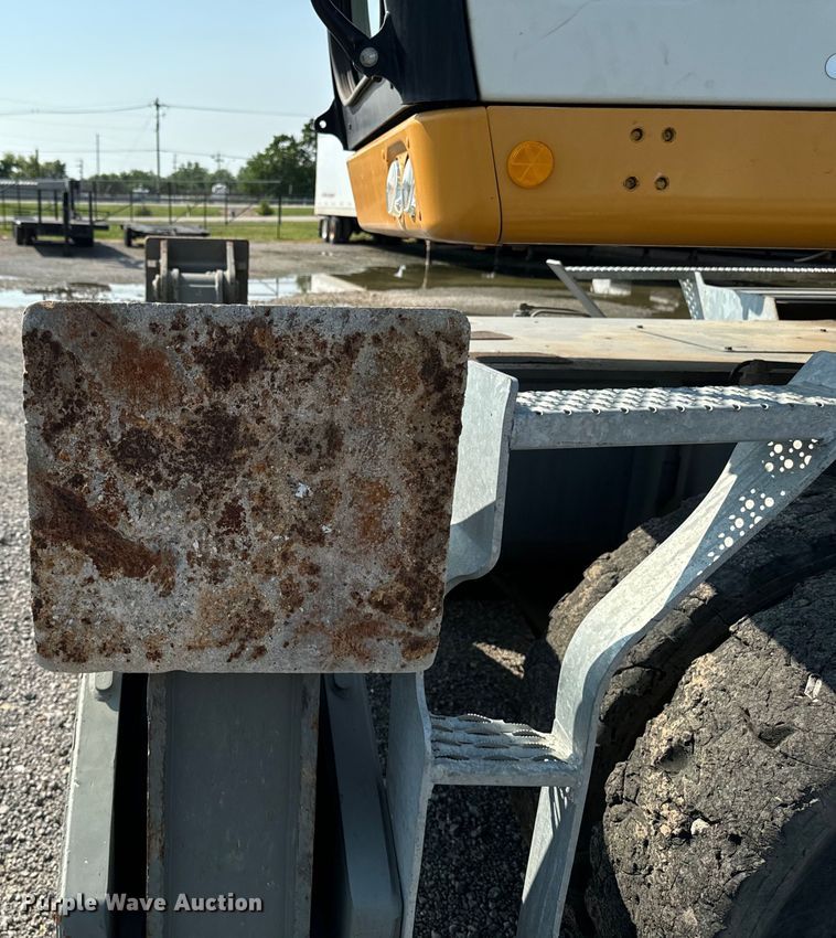 image for item EH4348 2014 Liebherr LH35M Litronic material handler