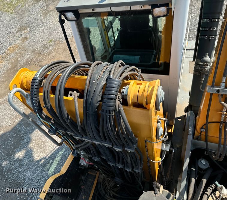 image for item EH4348 2014 Liebherr LH35M Litronic material handler