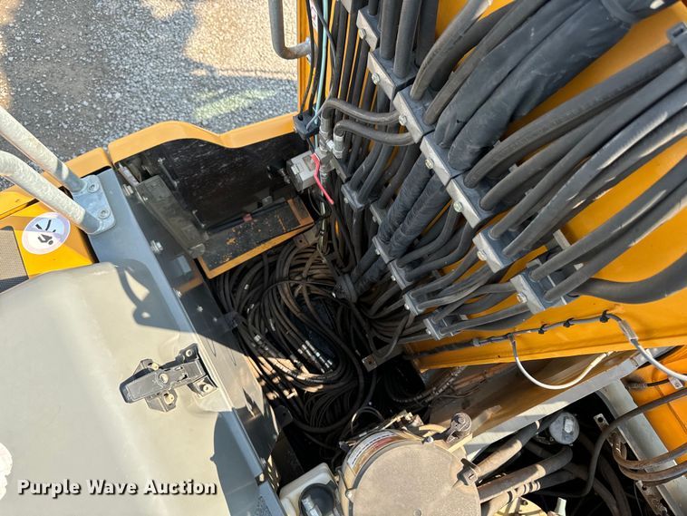 image for item EH4348 2014 Liebherr LH35M Litronic material handler