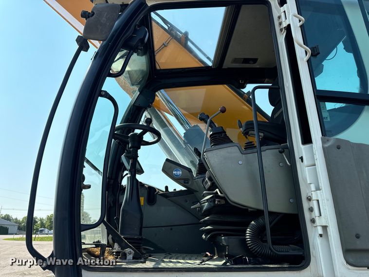 image for item EH4348 2014 Liebherr LH35M Litronic material handler