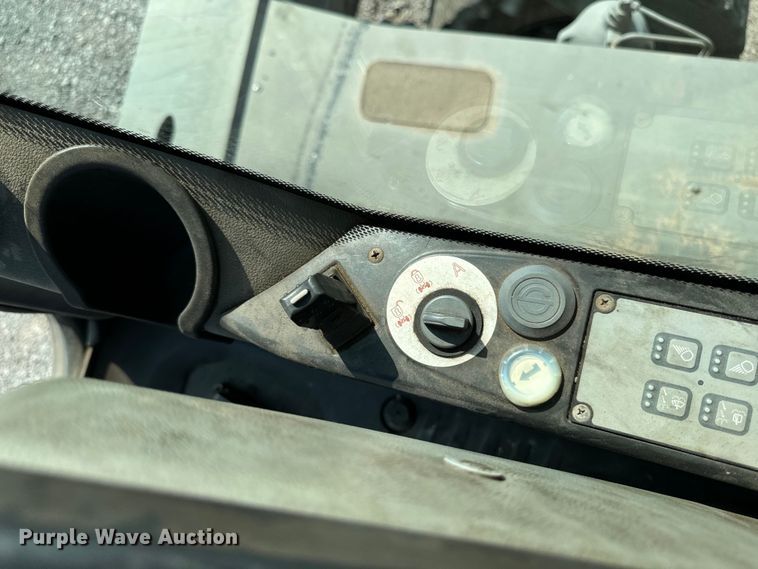 image for item EH4348 2014 Liebherr LH35M Litronic material handler