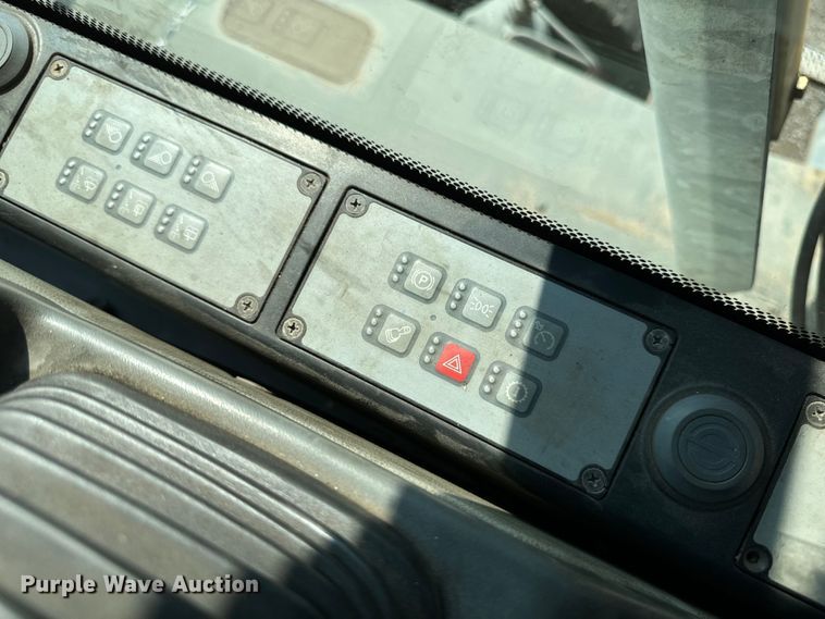 image for item EH4348 2014 Liebherr LH35M Litronic material handler