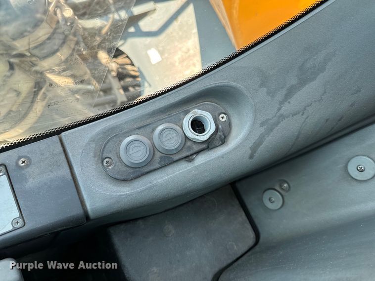 image for item EH4348 2014 Liebherr LH35M Litronic material handler