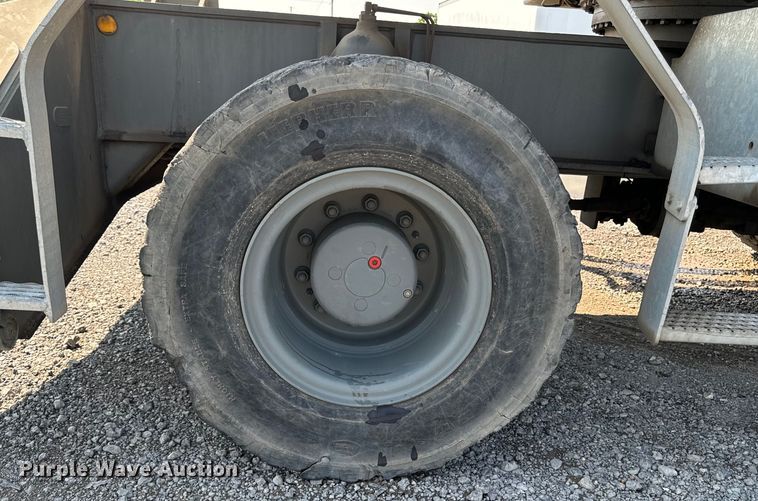 image for item EH4348 2014 Liebherr LH35M Litronic material handler