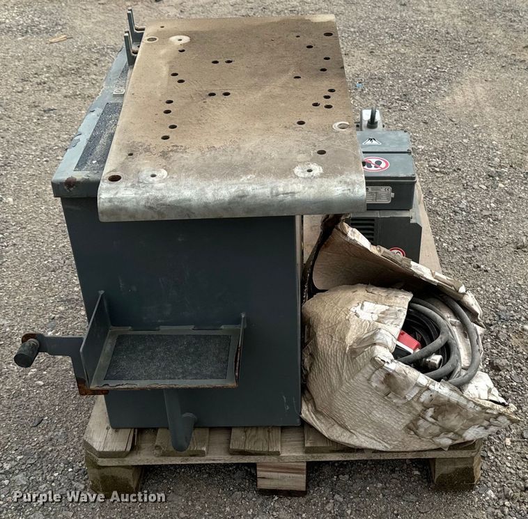 image for item EH4348 2014 Liebherr LH35M Litronic material handler