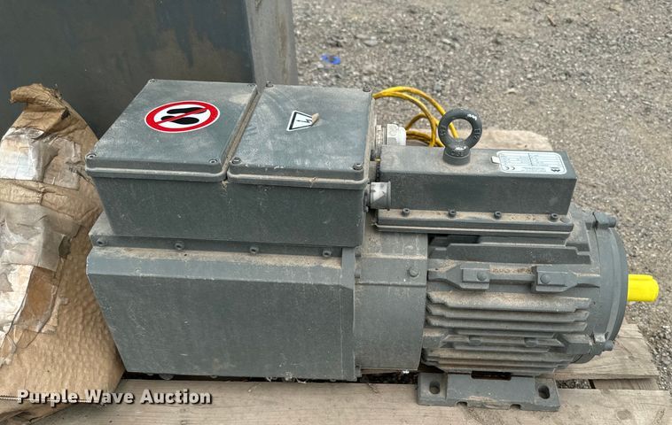 image for item EH4348 2014 Liebherr LH35M Litronic material handler