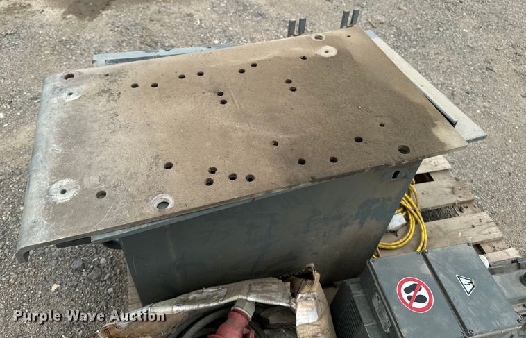 image for item EH4348 2014 Liebherr LH35M Litronic material handler