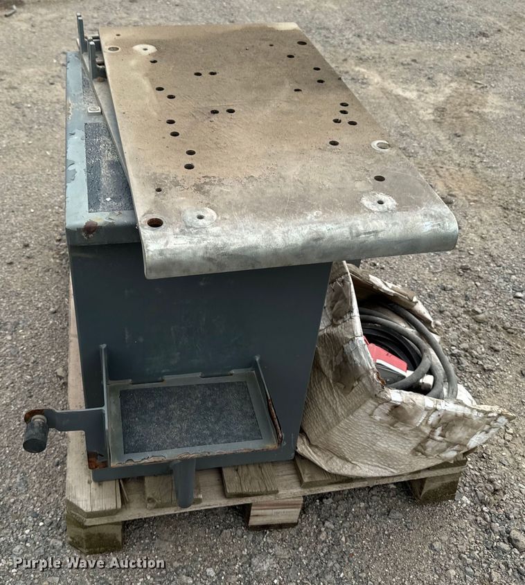 image for item EH4348 2014 Liebherr LH35M Litronic material handler