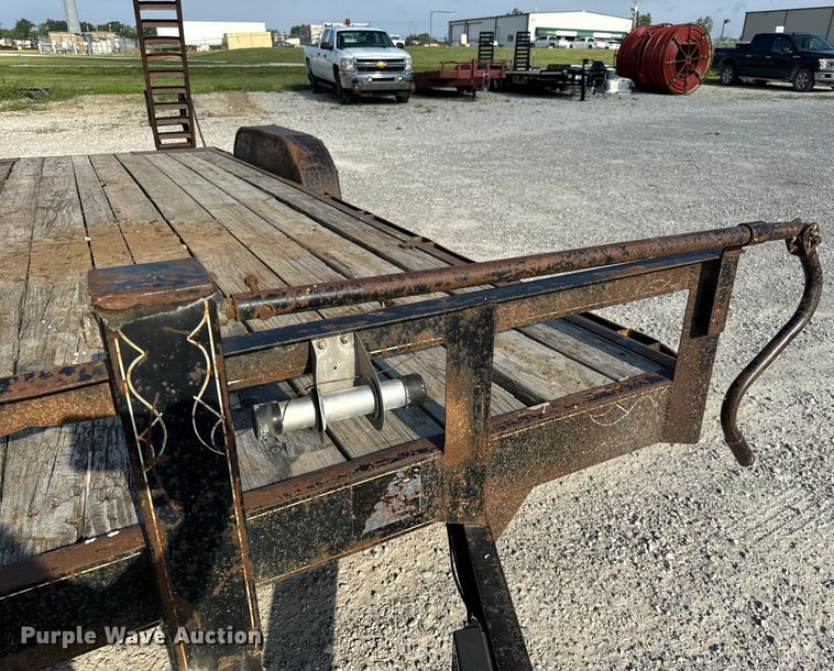 image for item EH6944 2004 Maxwell equipment trailer