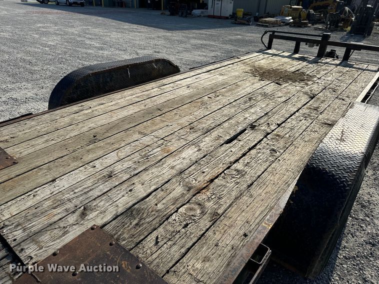 image for item EH6944 2004 Maxwell equipment trailer