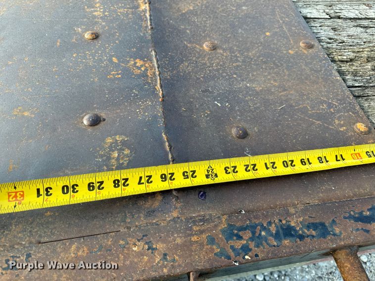 image for item EH6944 2004 Maxwell equipment trailer