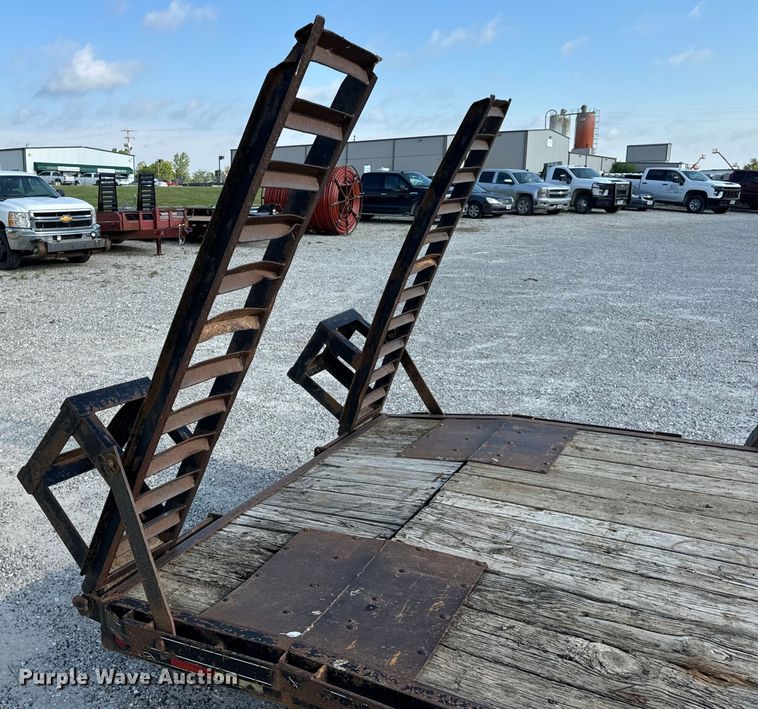 image for item EH6944 2004 Maxwell equipment trailer