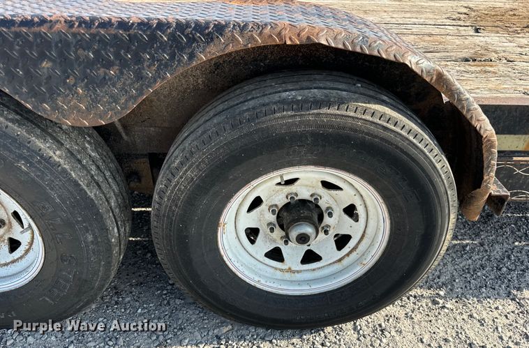 image for item EH6944 2004 Maxwell equipment trailer