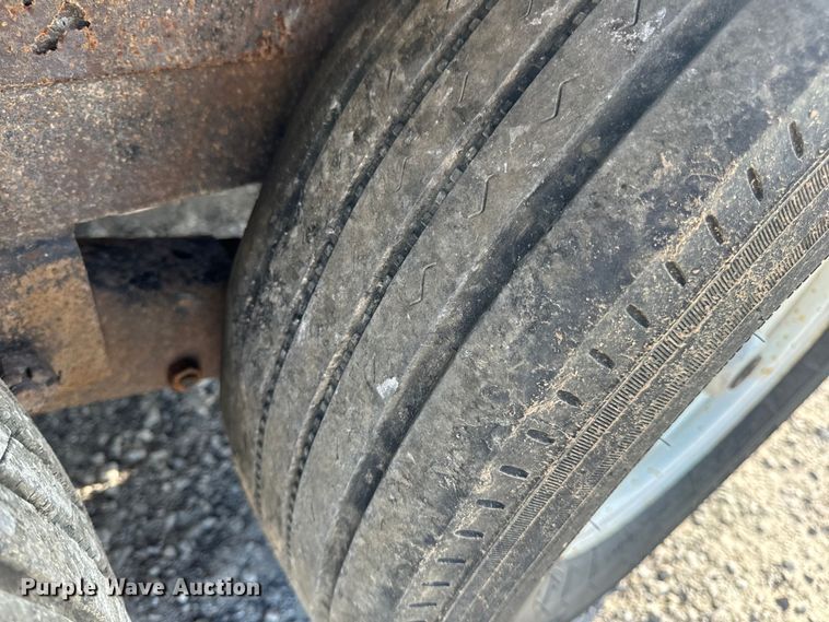 image for item EH6944 2004 Maxwell equipment trailer