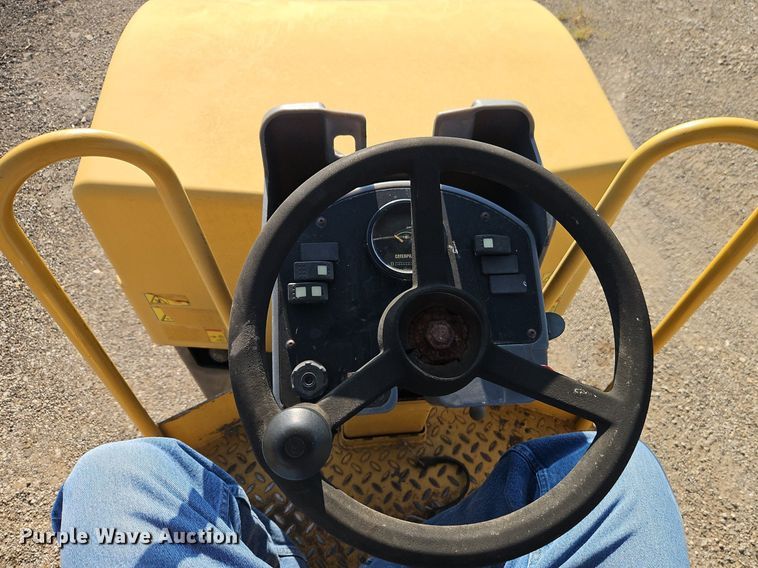 image for item EI3984 Caterpillar  CB-335E single drum vibratory roller