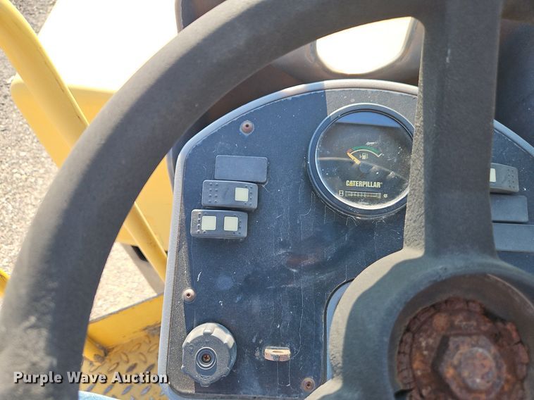 image for item EI3984 Caterpillar  CB-335E single drum vibratory roller
