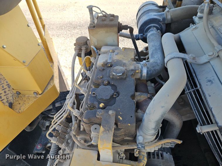 image for item EI3984 Caterpillar  CB-335E single drum vibratory roller