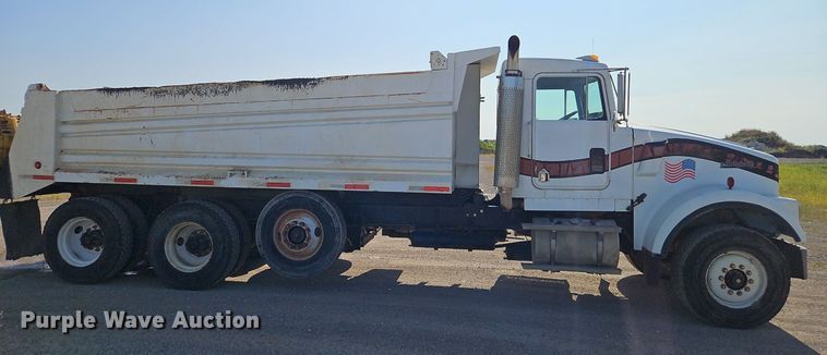 image for item EI3986 1990 Kenworth  W900 dump truck