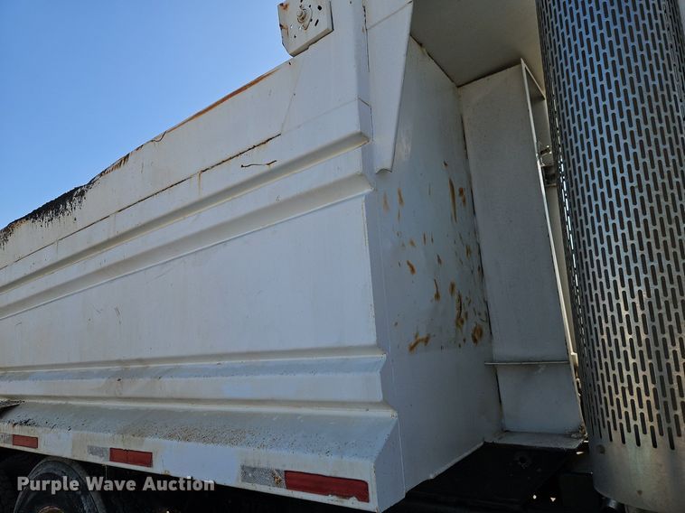 image for item EI3986 1990 Kenworth  W900 dump truck