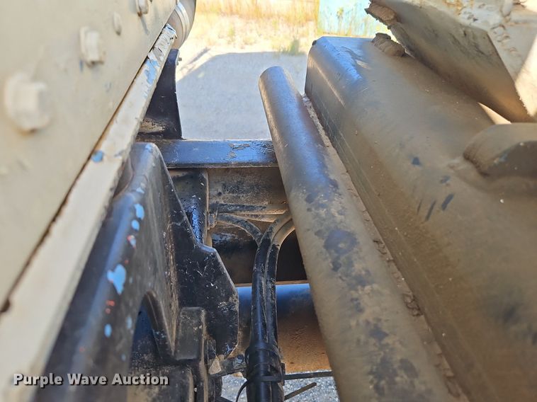 image for item EI3986 1990 Kenworth  W900 dump truck