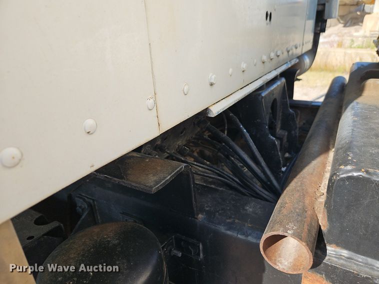 image for item EI3986 1990 Kenworth  W900 dump truck