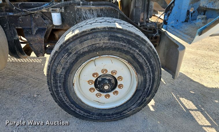 image for item EI3986 1990 Kenworth  W900 dump truck