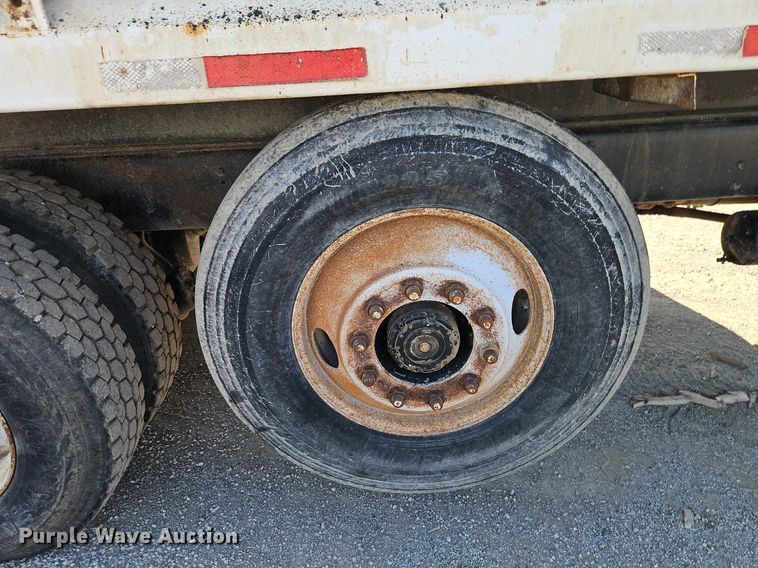 image for item EI3986 1990 Kenworth  W900 dump truck