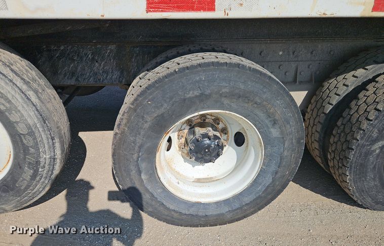 image for item EI3986 1990 Kenworth  W900 dump truck