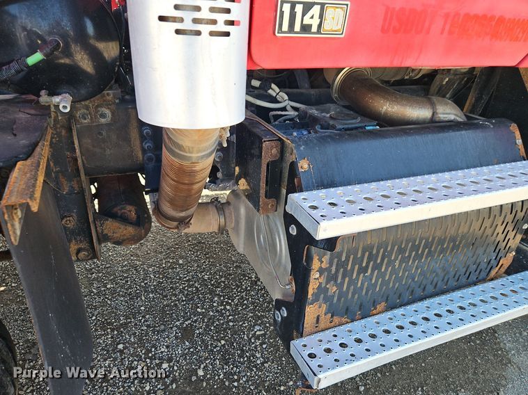 image for item EI3988 2012 Freightliner  114SD dump truck