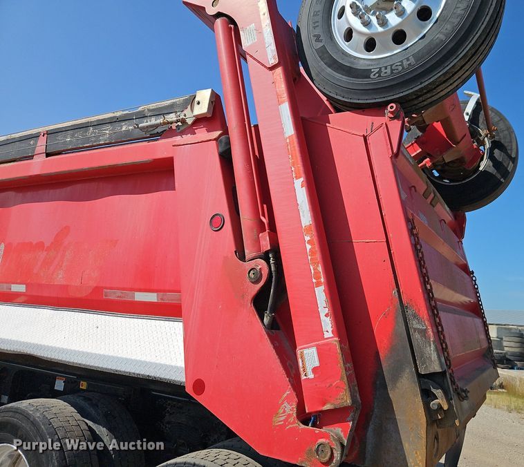 image for item EI3988 2012 Freightliner  114SD dump truck