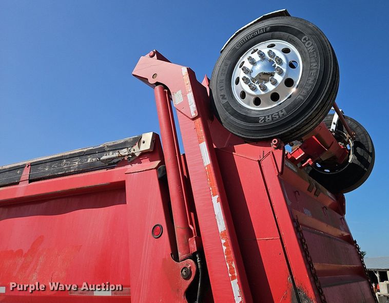 image for item EI3988 2012 Freightliner  114SD dump truck
