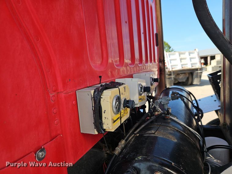 image for item EI3988 2012 Freightliner  114SD dump truck