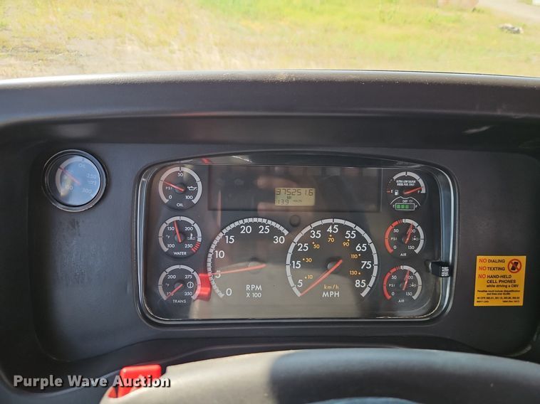 image for item EI3988 2012 Freightliner  114SD dump truck