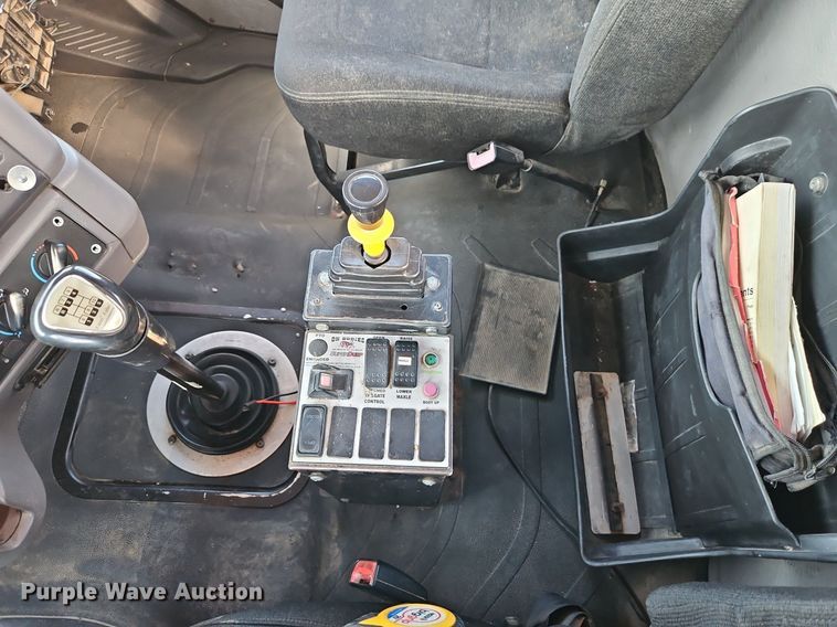 image for item EI3988 2012 Freightliner  114SD dump truck