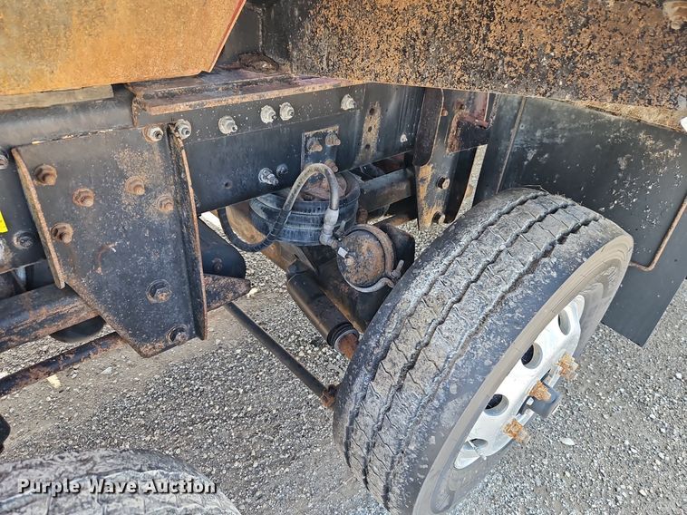 image for item EI3988 2012 Freightliner  114SD dump truck