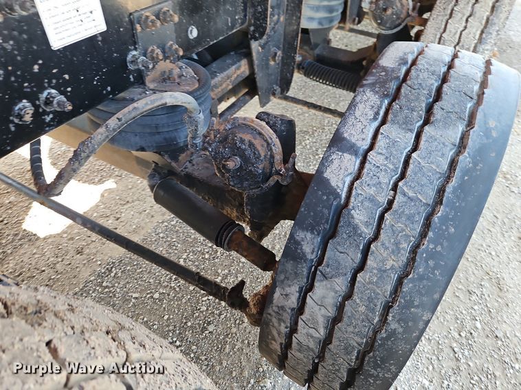 image for item EI3988 2012 Freightliner  114SD dump truck