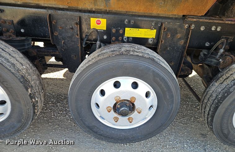 image for item EI3988 2012 Freightliner  114SD dump truck