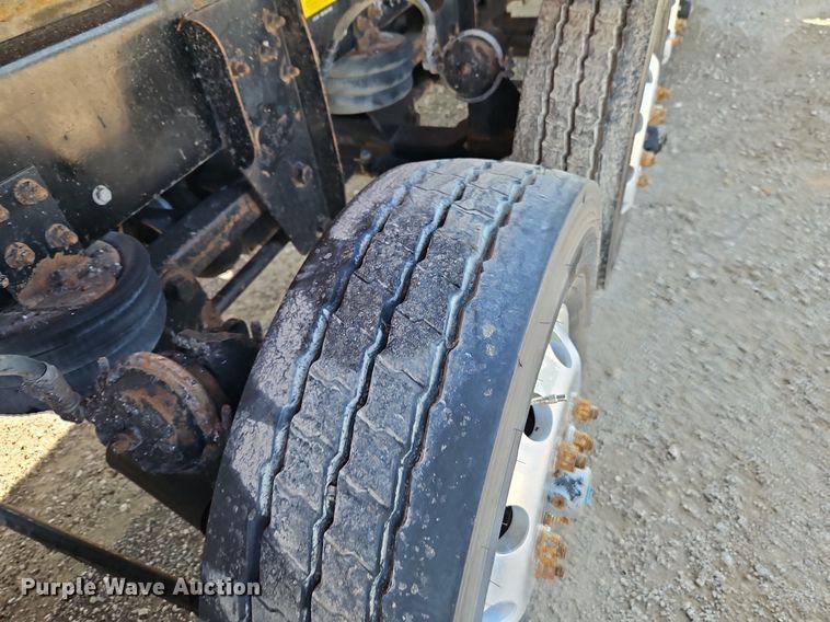 image for item EI3988 2012 Freightliner  114SD dump truck