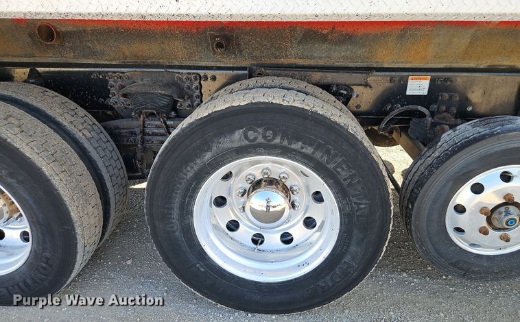 image for item EI3988 2012 Freightliner  114SD dump truck